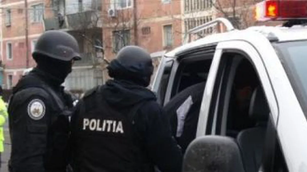 Percheziții în București și trei județe pentru prinderea unor suspecți de fapte de violență