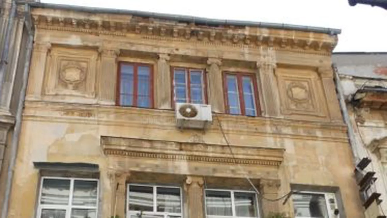 Bucureștenii care nu îngrijesc fațadele imobilelor din centru ar putea primi amenzi de până la 8.000 lei