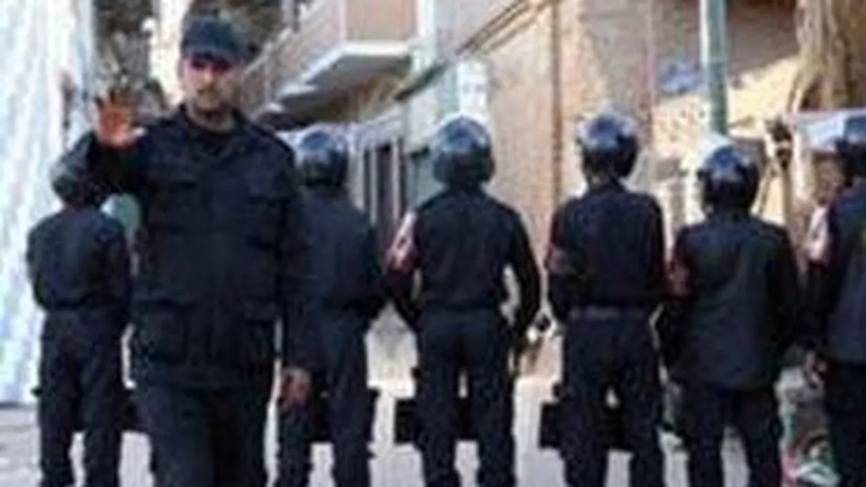 Egipt: Polițiști și soldați, răpiți de mai mulți bărbați înarmați, în Sinai