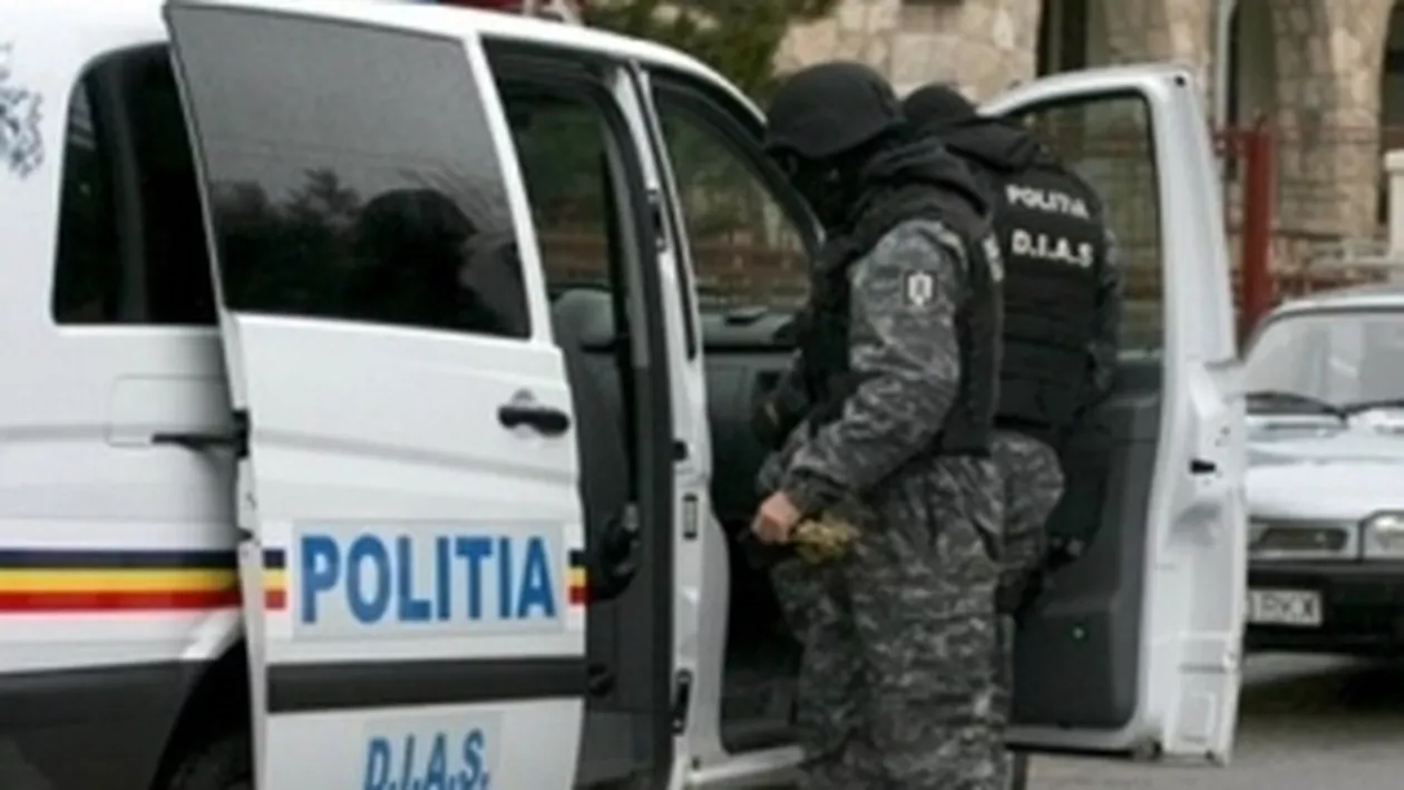 O funcţionară a Primăriei Oradea a fost reţinută după ce a fost prinsă luând mită 2.000 de lei