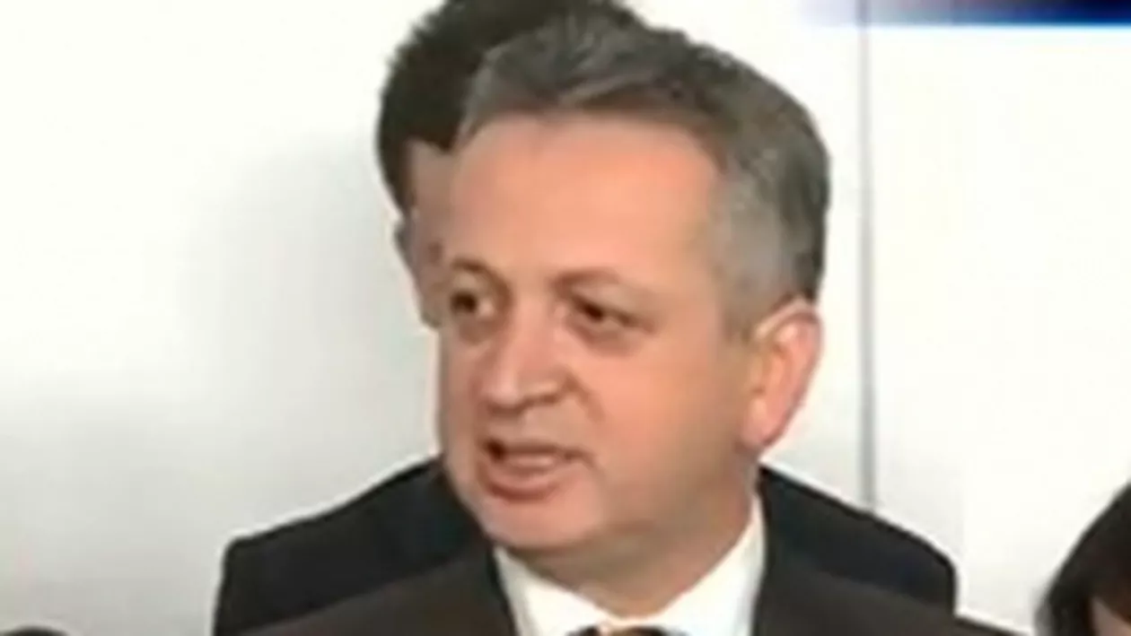PDL cere demisia lui Relu Fenechiu pentru eșecul în privatizarea CFR Marfă