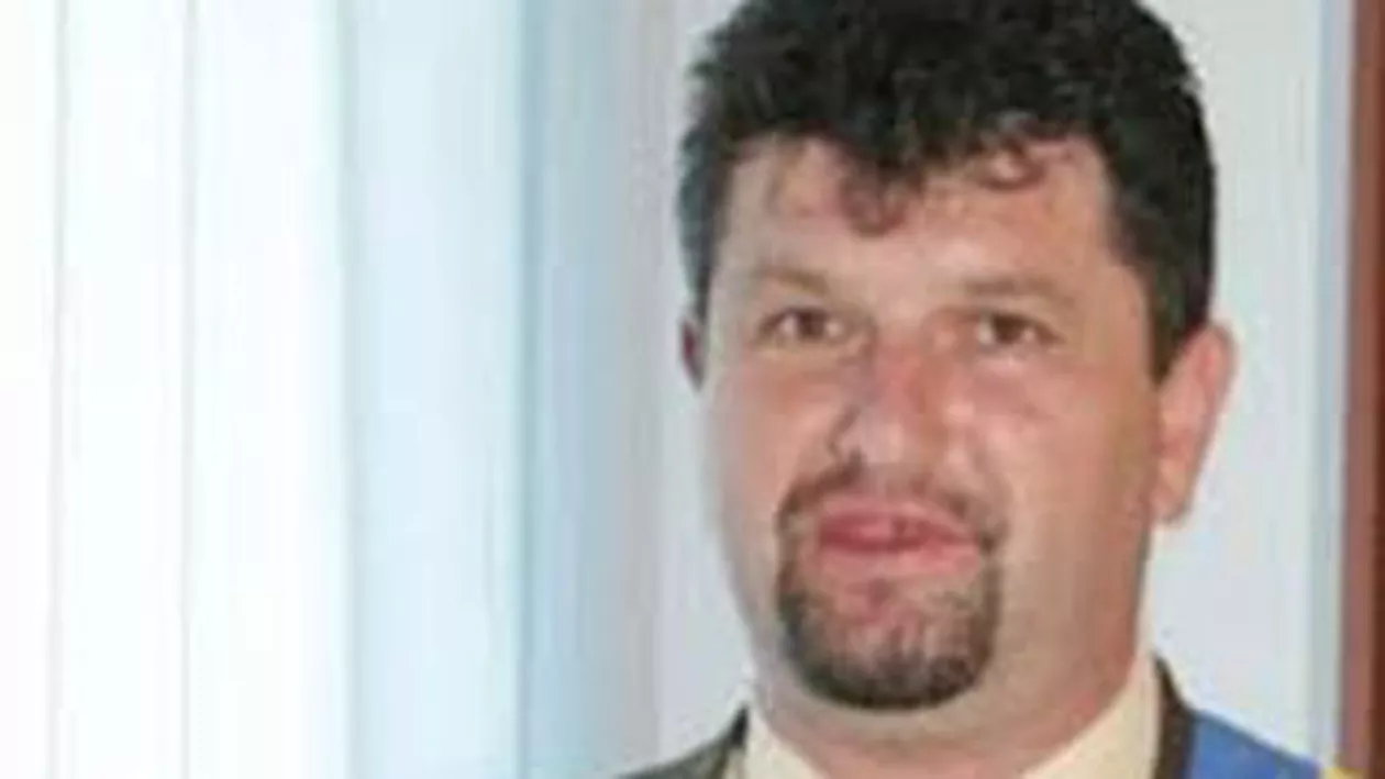 Argeș: Primarul comunei Bradu are interdicție de a părăsi țara