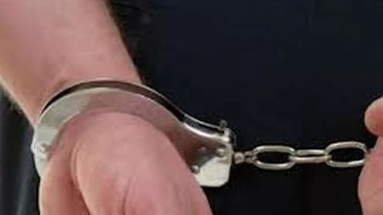 Un inspector de muncă din București a fost arestat pentru luare de mită