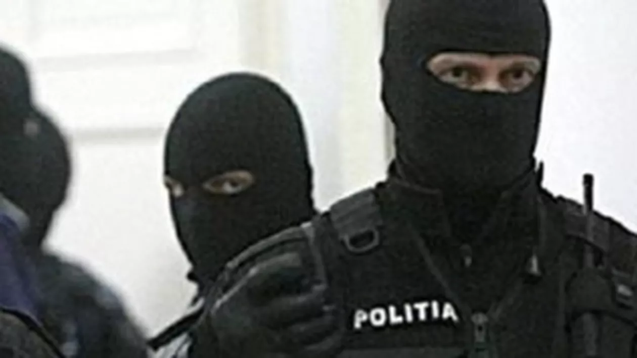 București: Percheziții domiciliare la persoane care au pretins că sunt inspectori ANPC