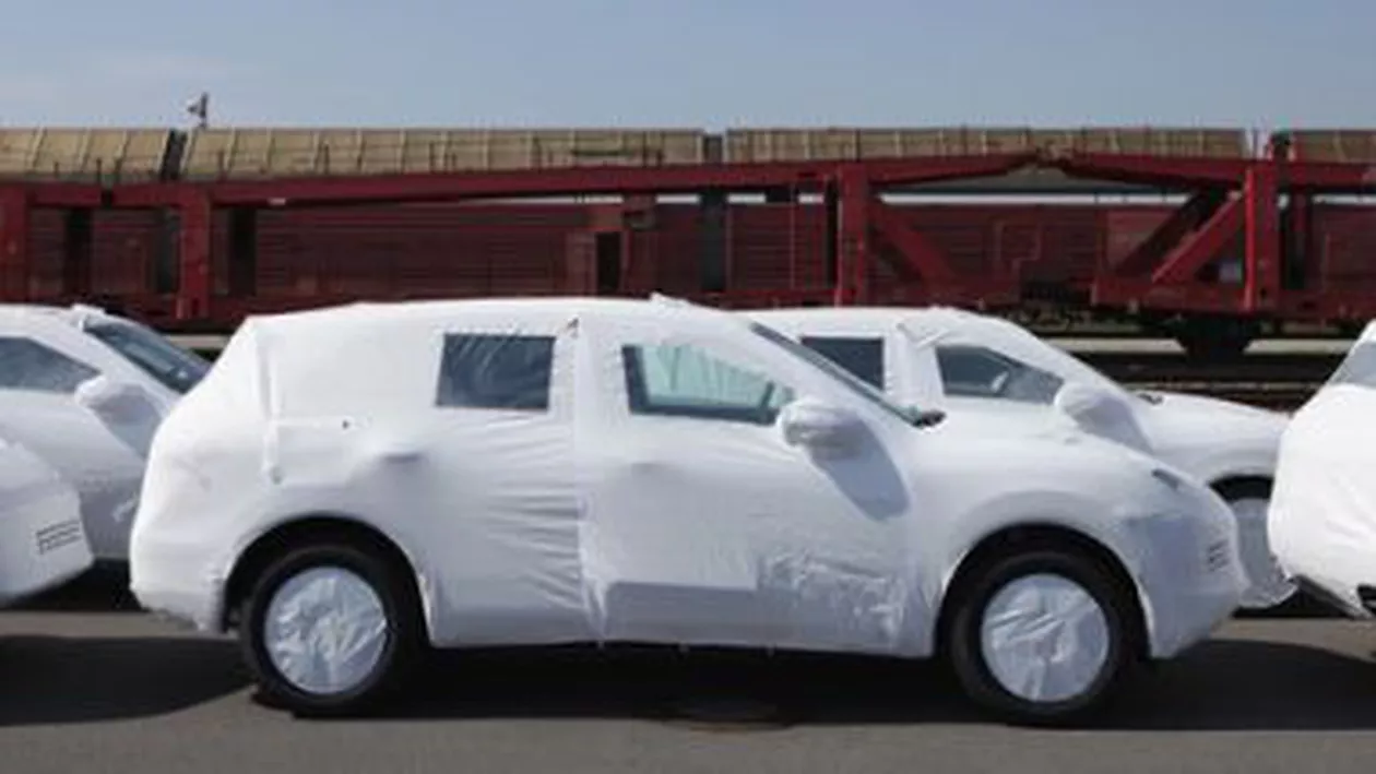 Inundațiile din Germania au determinat Porsche să suspende producția modelului Cayenne