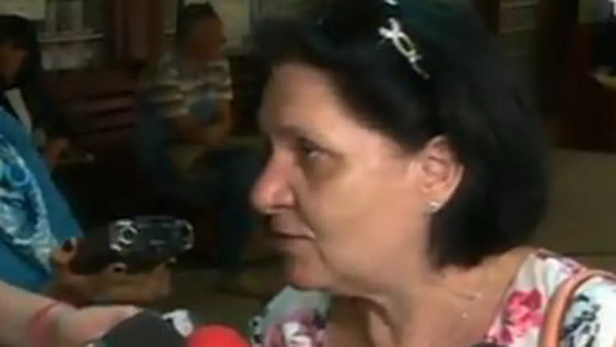 Mama lui Sorin Alexandrescu, la ieșirea din tribunal: Eu nu-l consider șantaj, este pueril să fie considerat șantaj ceea ce a spus el