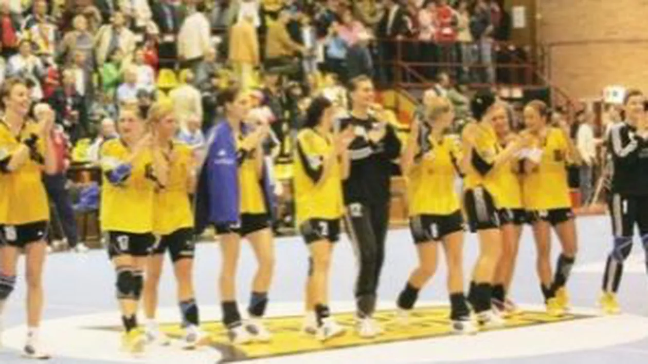 Suporteri ai echipei Oltchim Râmnicu Vâlcea au protestat față de lipsa de implicare a oficialităților în sprijinirea clubului