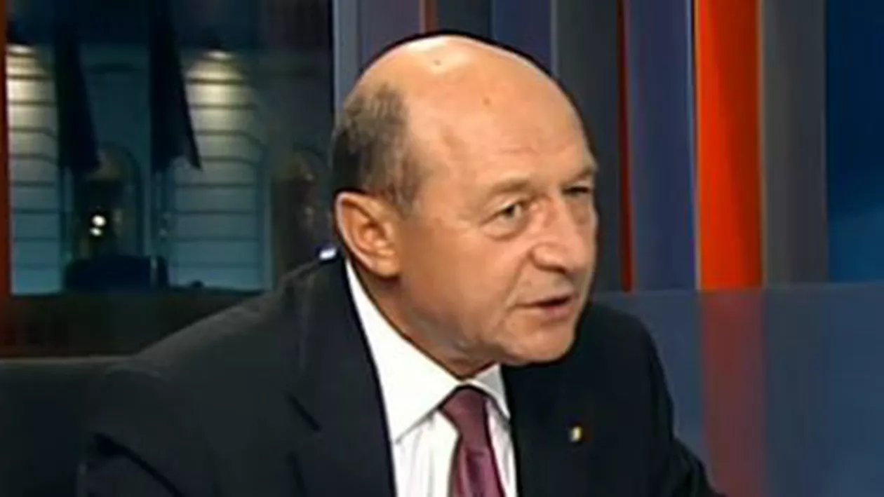 Traian Băsescu, la "Sub semnul întrebării": Cred că undeva pe dedesubt e o înţelegere murdară la revizuirea Constituţiei (VIDEO)