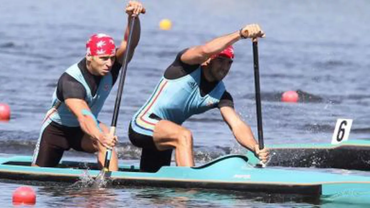 Medalie de argint pentru echipajul masculin de canoe dublu la CE din Portugalia