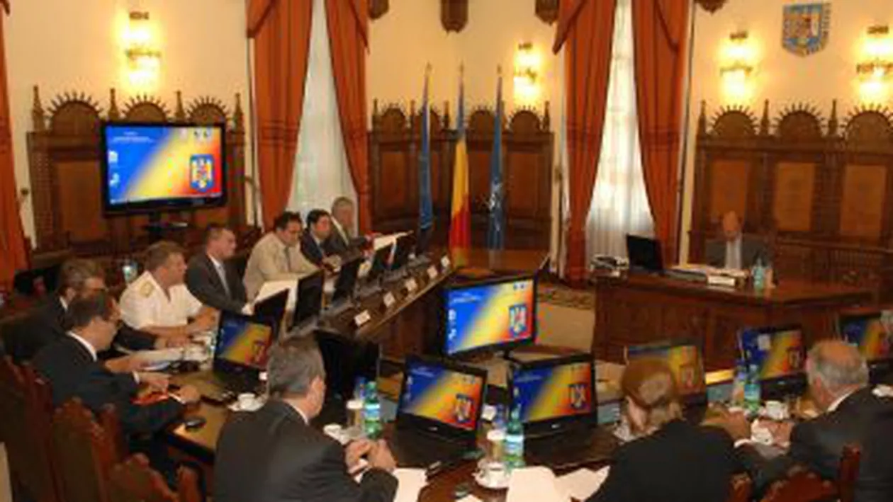 Consiliul Suprem de Apărare se reunește în ședință: Pe ordinea de zi, planul de dezbatere a înzestrării Armatei în perioada 2013-2022