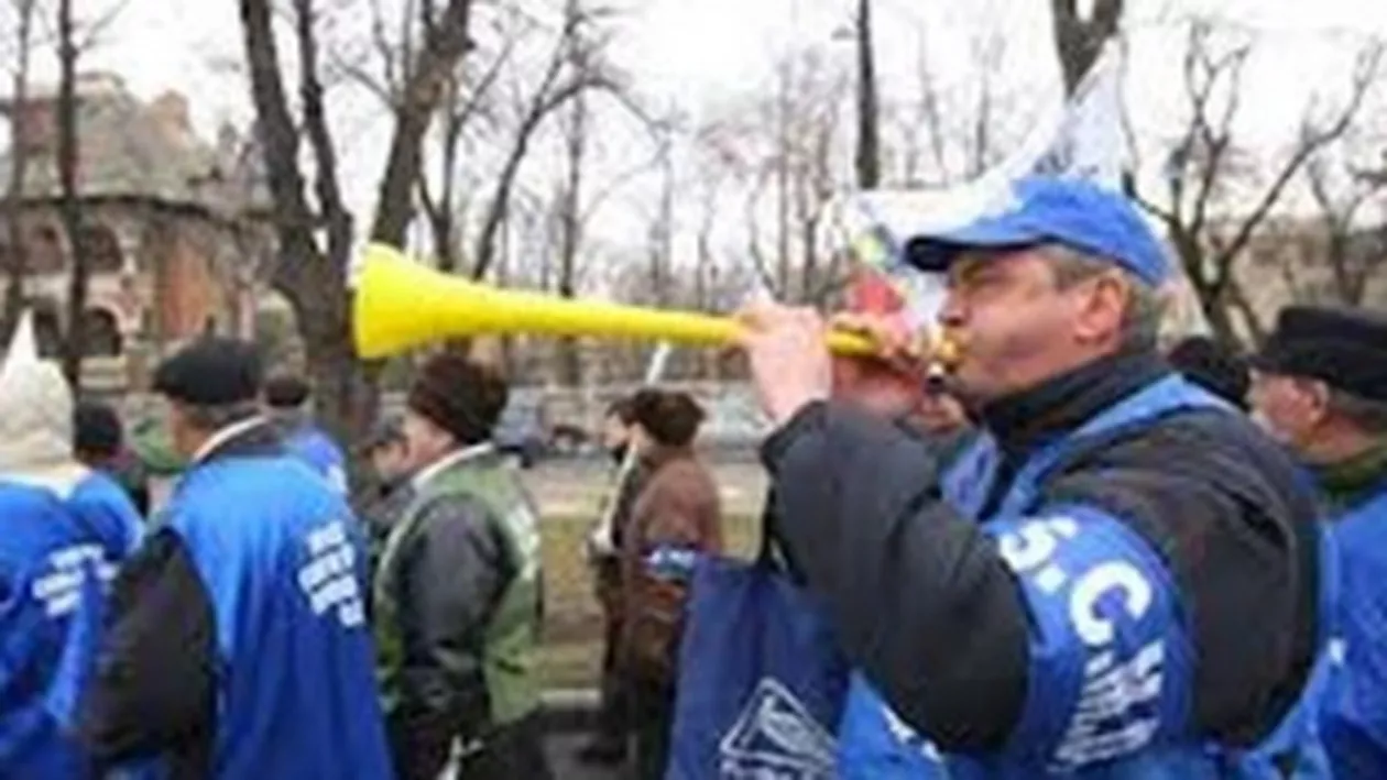 2.000 de sindicaliști vor picheta, miercuri, sediul Guvernului