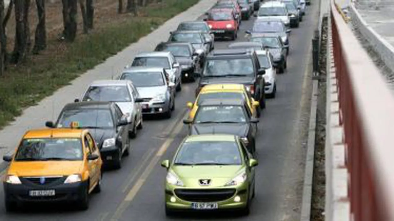 Circulație îngreunată pe DN 1 din cauza unui accident: Un copil a murit după ce a fost lovit de o mașină