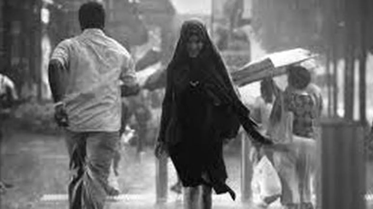 Cod galben de ploi torențiale în mai multe județe din țară