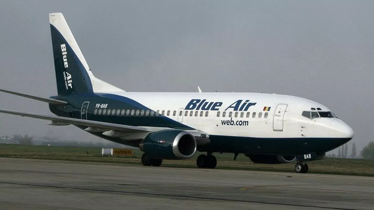 Aterizare de urgență la Timișoara pentru o cursă Blue Air: Unui copil i s-a făcut rău în timpul zborului