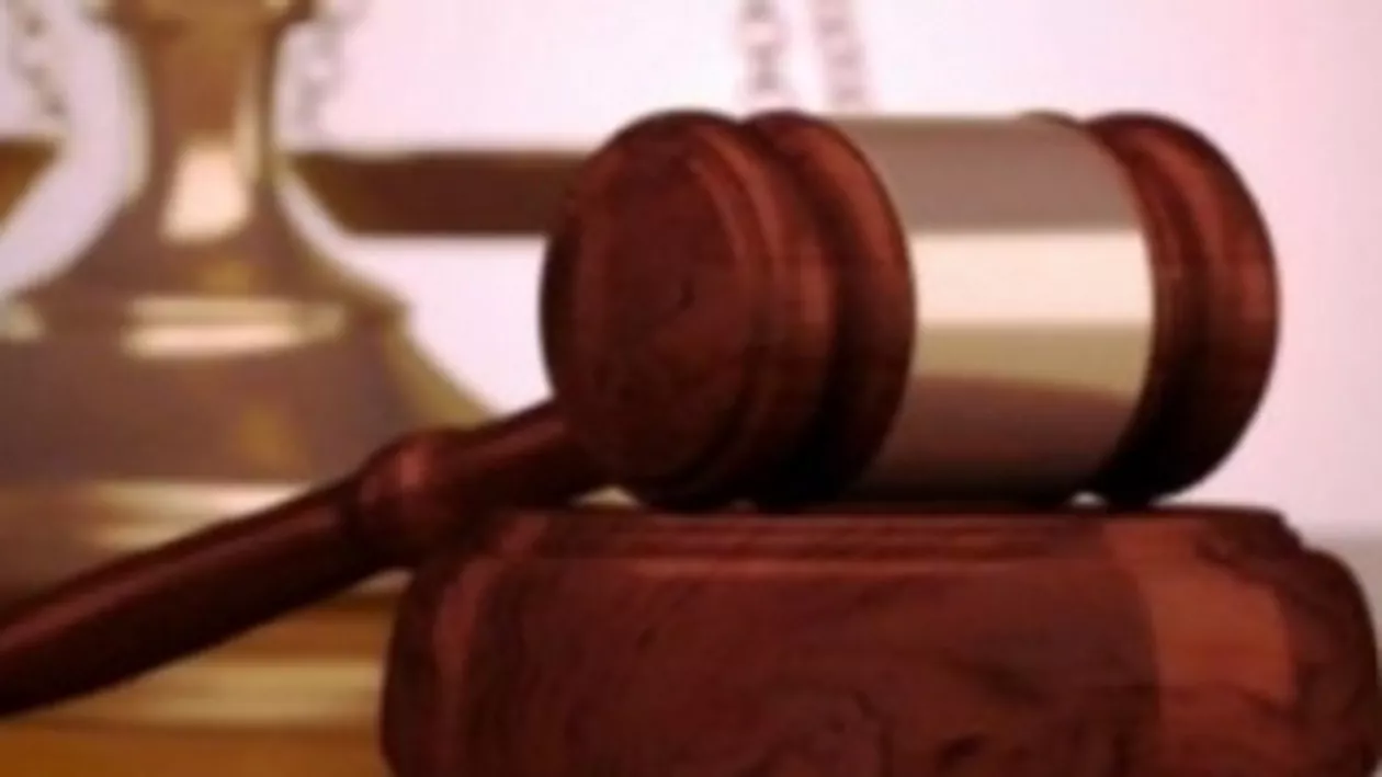 Motivarea deciziei CCR pentru respingerea Statutului aleșilor: Contravine principiului separaţiei puterilor în stat, principiul legalităţii şi realizarea justiţiei