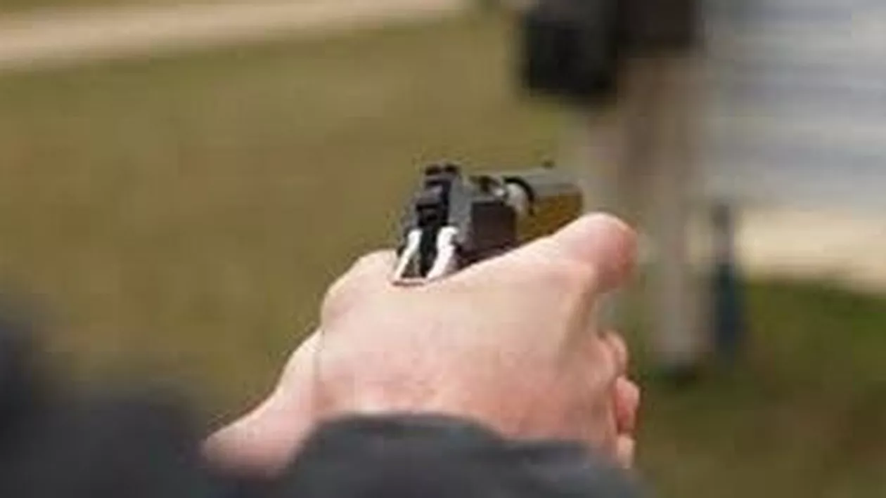 București: Un șofer a fost amenințat cu un pistol în trafic