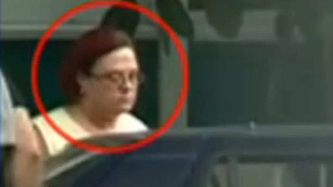 Directoarea liceului Dimitrie Bolintineanu a recunoscut în parte acuzațiile: La percheziții s-au găsit 10.000 lei (VIDEO)