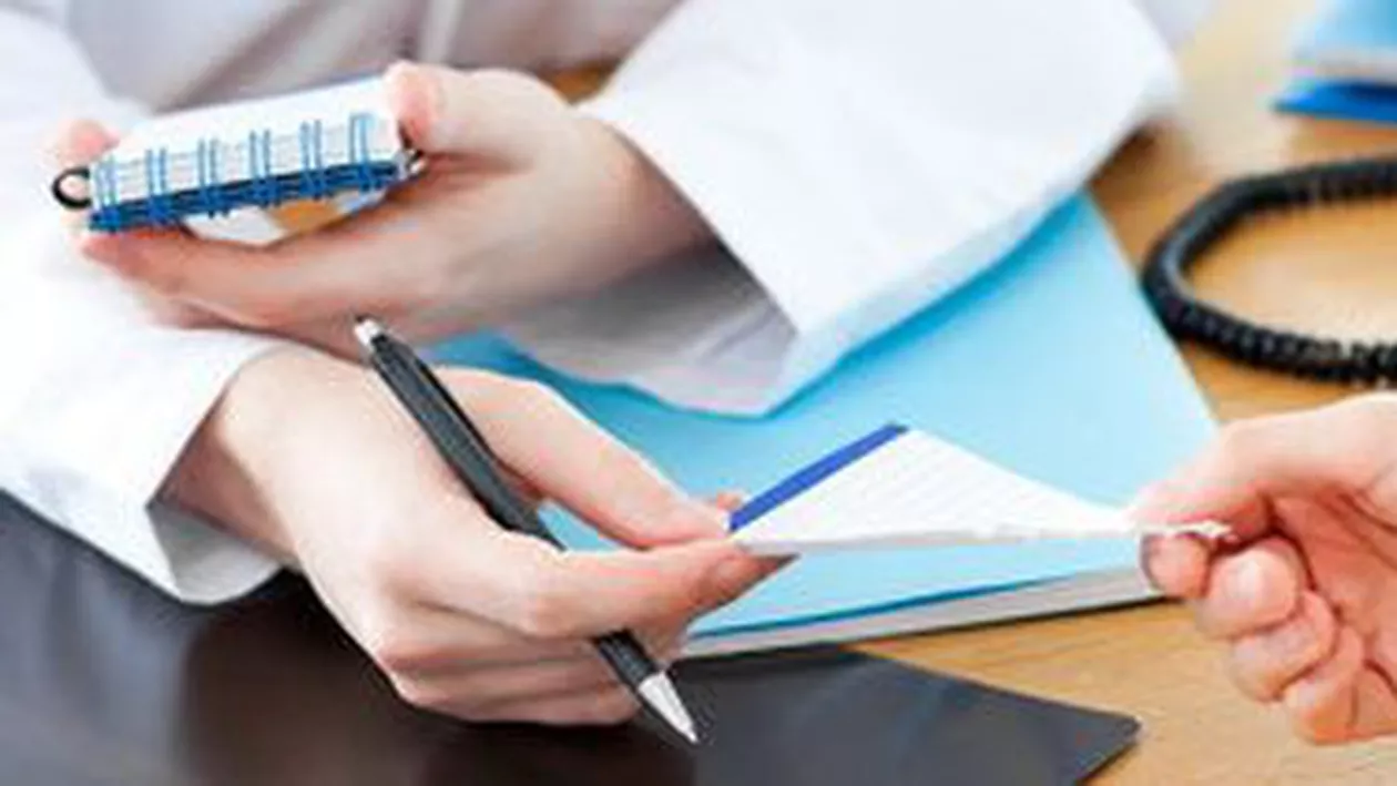 Vâlcea: Zece persoane din domeniul medical, cercetate pentru înșelăciune, patru dintre acestea fiind arestate