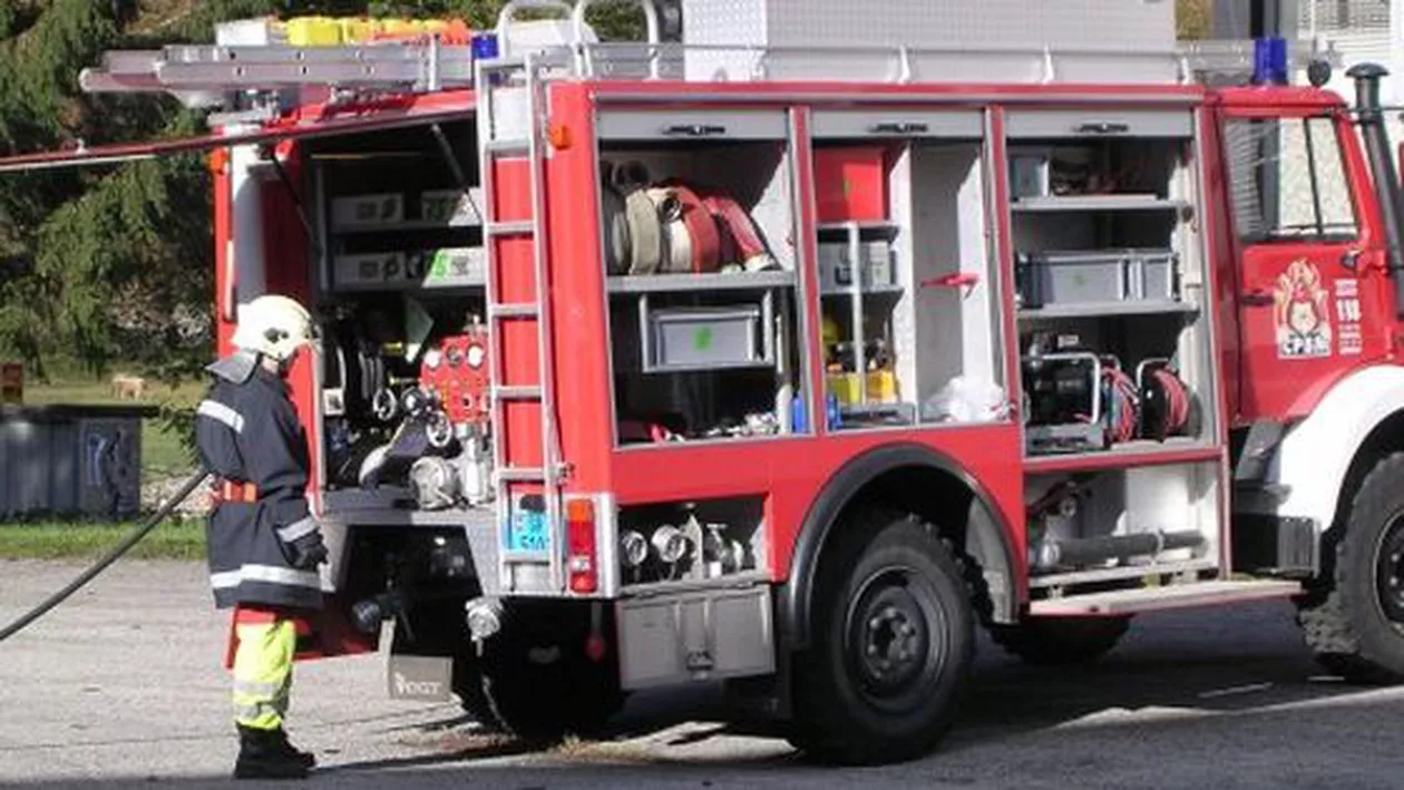 București: O femeie şi-a autoincendiat apartamentul, nefiind la prima acţiune de acest fel