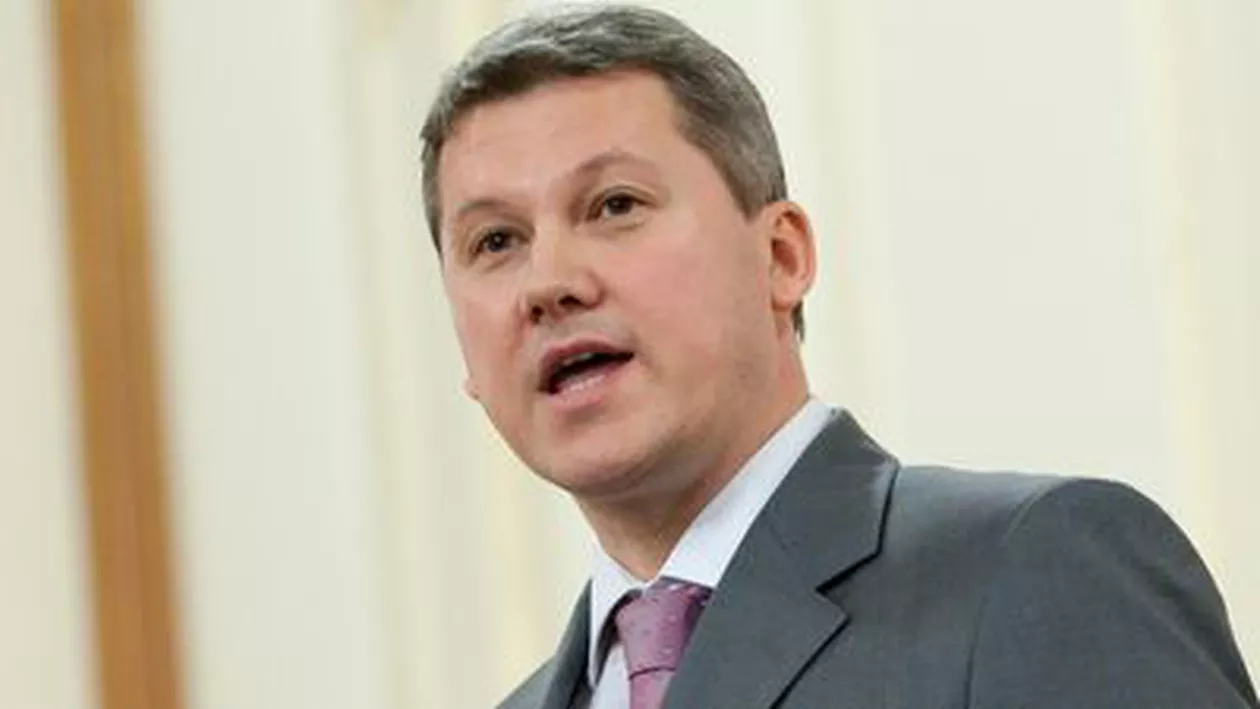Cătălin Predoiu: USL acționează nedemocratic dacă adoptă o lege prin care acoperă incompatibilităţile