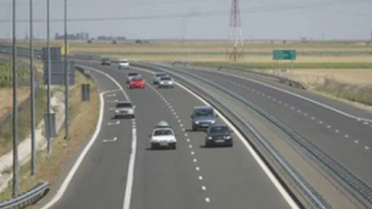 Autoturism intrat în coliziune cu balustrada mediană a Autrostrăzii Soarelui: Un copil de doi ani a murit