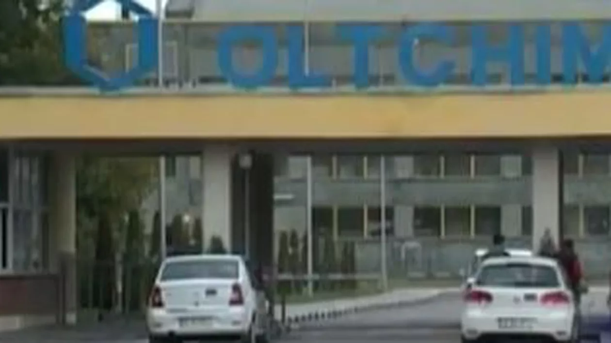 Sindicatul Oltchim acuză administratorii judiciari că vor să falimenteze societatea după ce au oprit temporar activitatea (VIDEO)