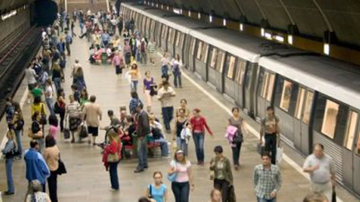 Metrorex prelungește programul de lucru, duminică, pentru cei care vor participa la meciul Dinamo - Steaua