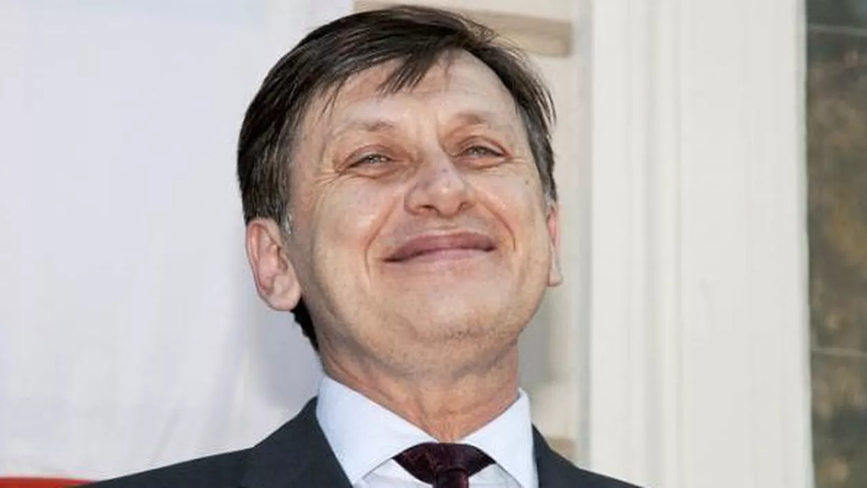 "Suleyman Crin Magnificul": Aventurile senatorului PNL în Antalya