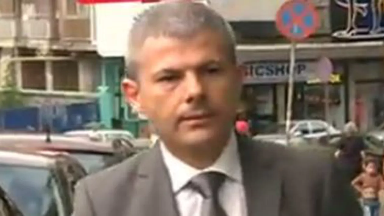 Remus Vulpescu a fost implicat într-un accident de circulație pe Calea Victoriei