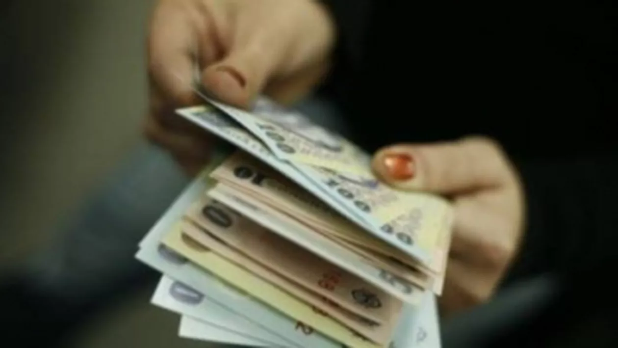 Câştigul salarial nominal net a crescut în iulie cu 1,8%, la 1.635 lei