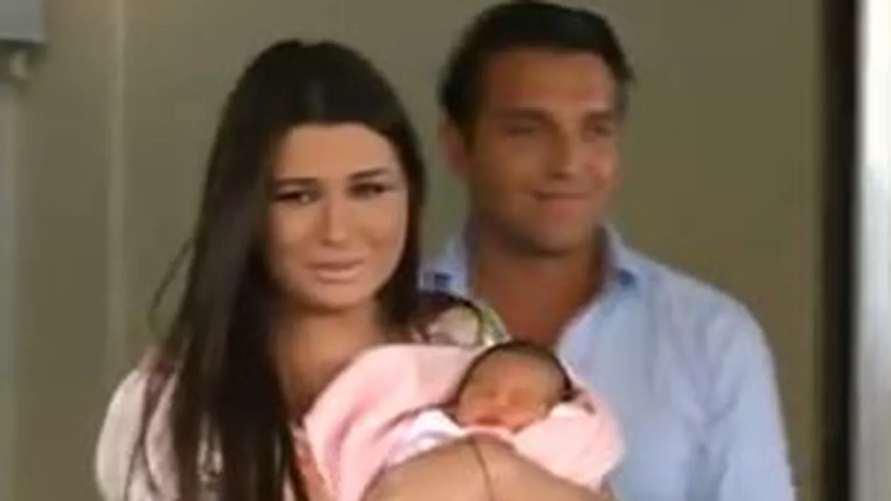 Prima ieșire în public a nepoatei președintelui. Elena Băsescu: „Mă simt cu adevărat împlinită”