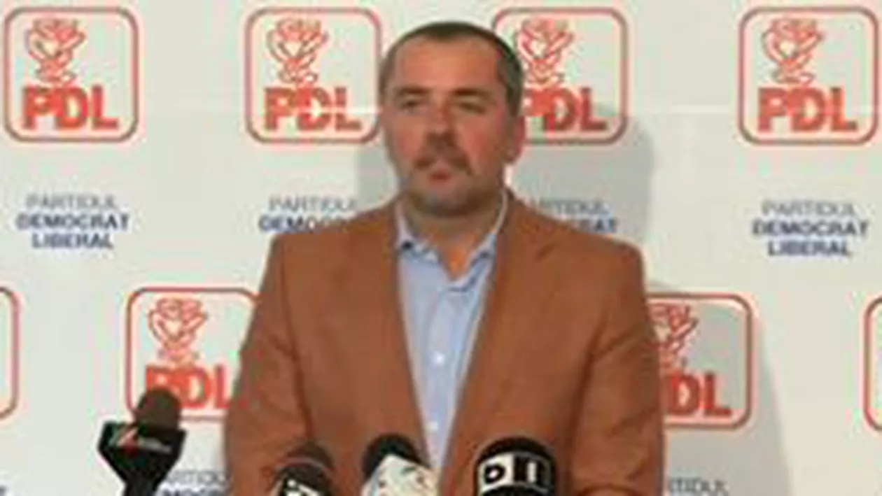 PDL cere cu fermitate demisia lui Oprescu: Un referendum este inutil din punct de vedere juridic, dar şi practic