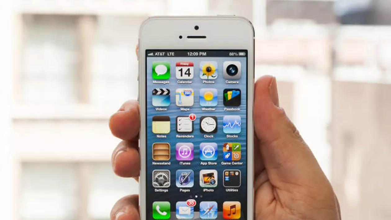 Apple pregăteşte iPhone cu ecran mai mare, între 4,8 şi 6 inci