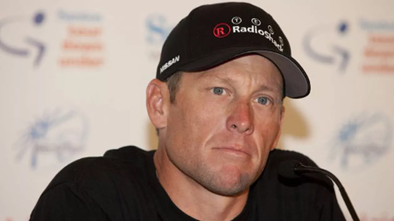 Lance Armstrong a returnat medalia de bronz de la JO din 2000 (FOTO)