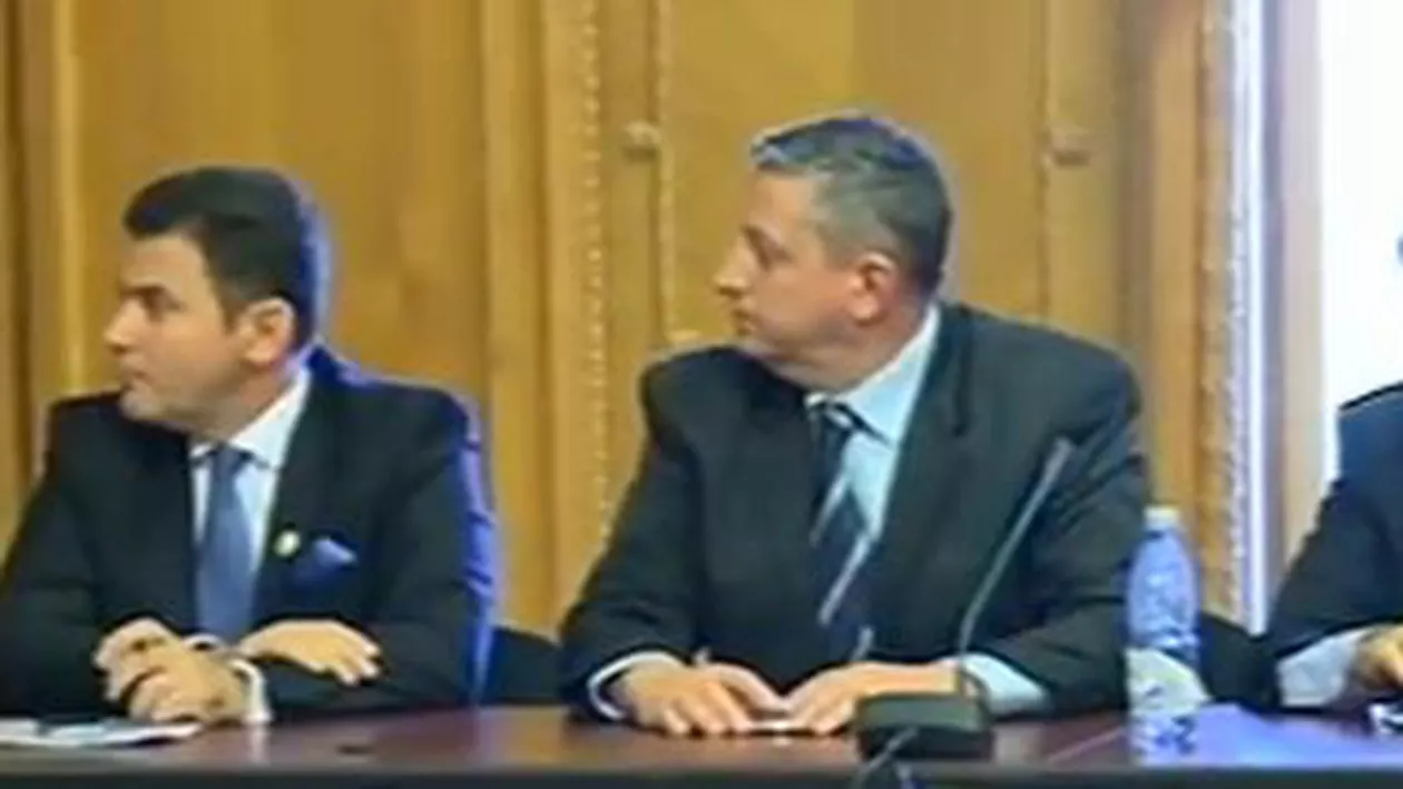 Parlamentarii din comisia specială vor merge două zile la Roșia Montană: Aceștia vor vorbi și cu protestatarii de la Universitate