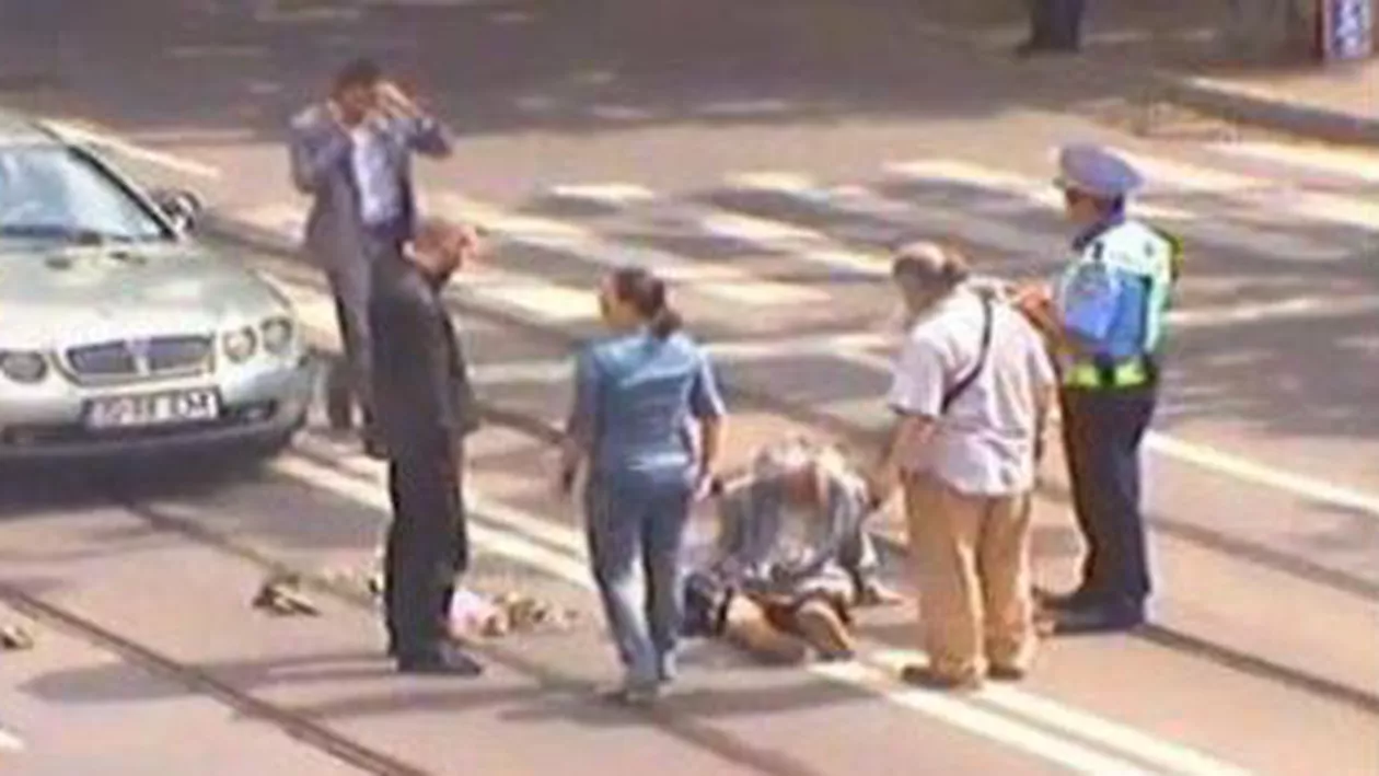Olt: O femeie a murit, iar alta a fost grav rănită după ce au fost lovite de o mașină pe trecerea de pietoni