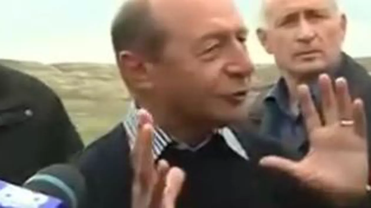 Traian Băsescu: L-am felicitat pe Ponta de ziua lui, i-am trimis o felicitare şi nişte crini (VIDEO)