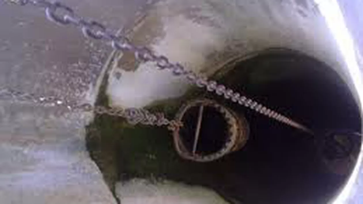 După cutremure în lanț, gălățenii s-au trezit cu sulf în fântâni: Specialiștii fac verificări (VIDEO)