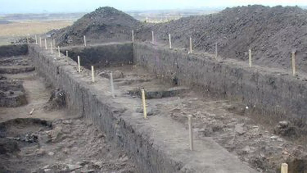 Suceava: Arheologii au descoperit cea mai mare locuință precucuteniană la Baia