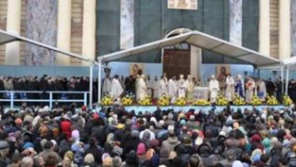 Iași: O femeie a murit, după ce i s-a făcut rău la coadă la moaștele Sfintei Cuvioase Parascheva