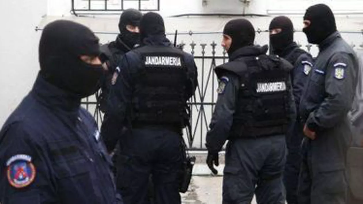 Percheziții în Capitală și alte trei județe: Poliția, pe urmele unor taximetriști pirați