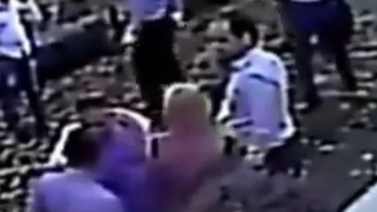 Oradea: Bătaie între polițiști la o petrecere de botez (VIDEO)