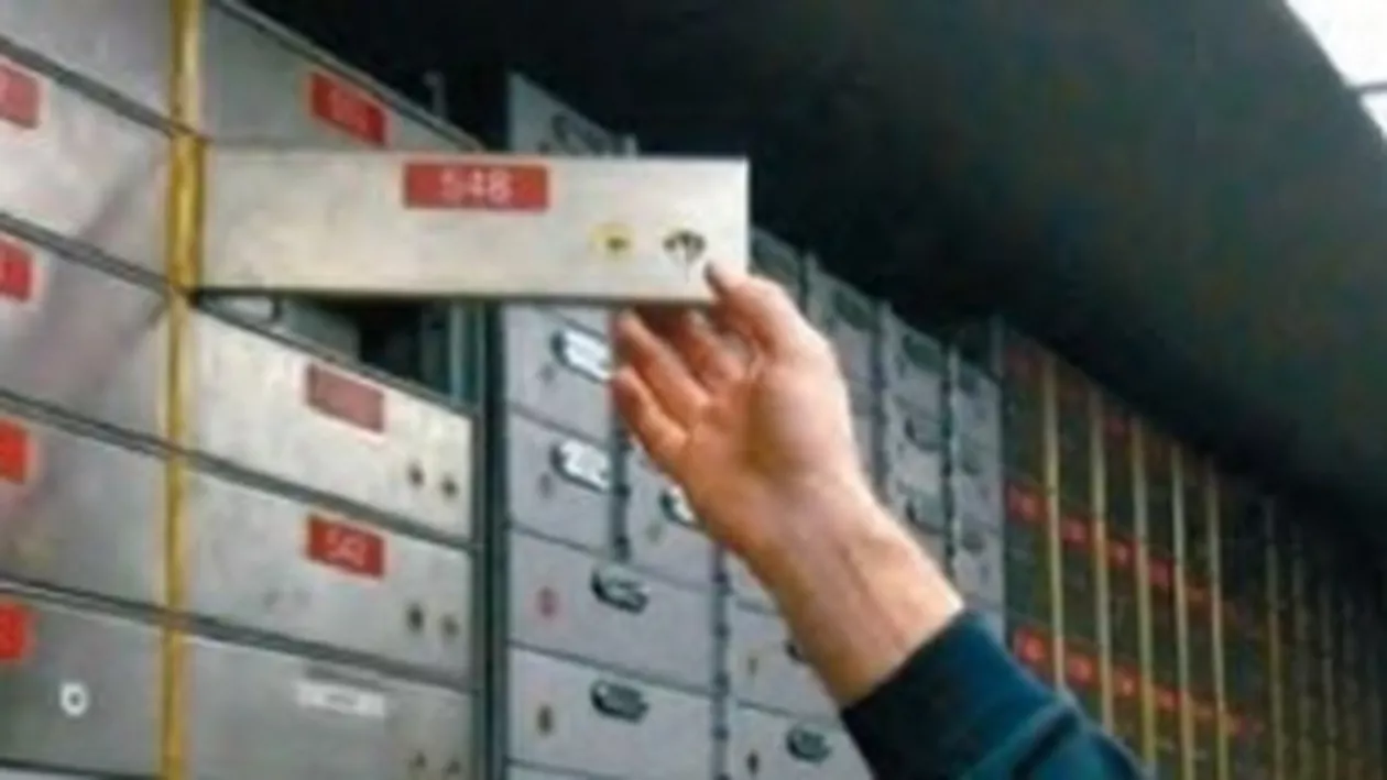 O nouă plângere în cazul băncii din Pitești: Un bărbat reclamă că i-au fost furați 100.000 de euro