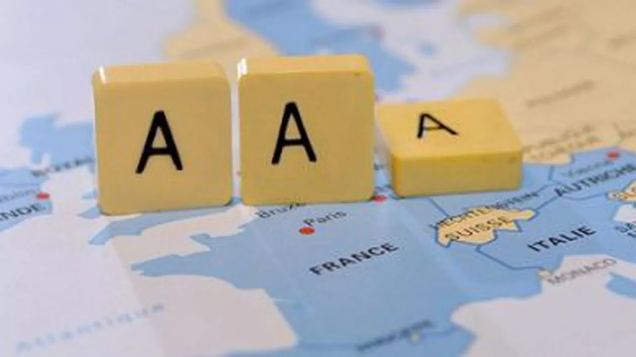 Standard & Poor's a retrogradat ratingul Franţei cu o treaptă, la nivelul AA