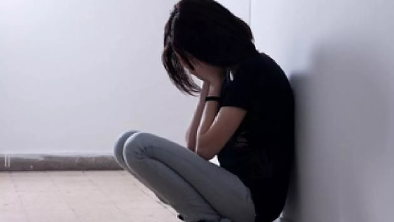 Năsăud: Elevă de 16 ani violată, în noaptea în care a participat la Balul Bobocilor