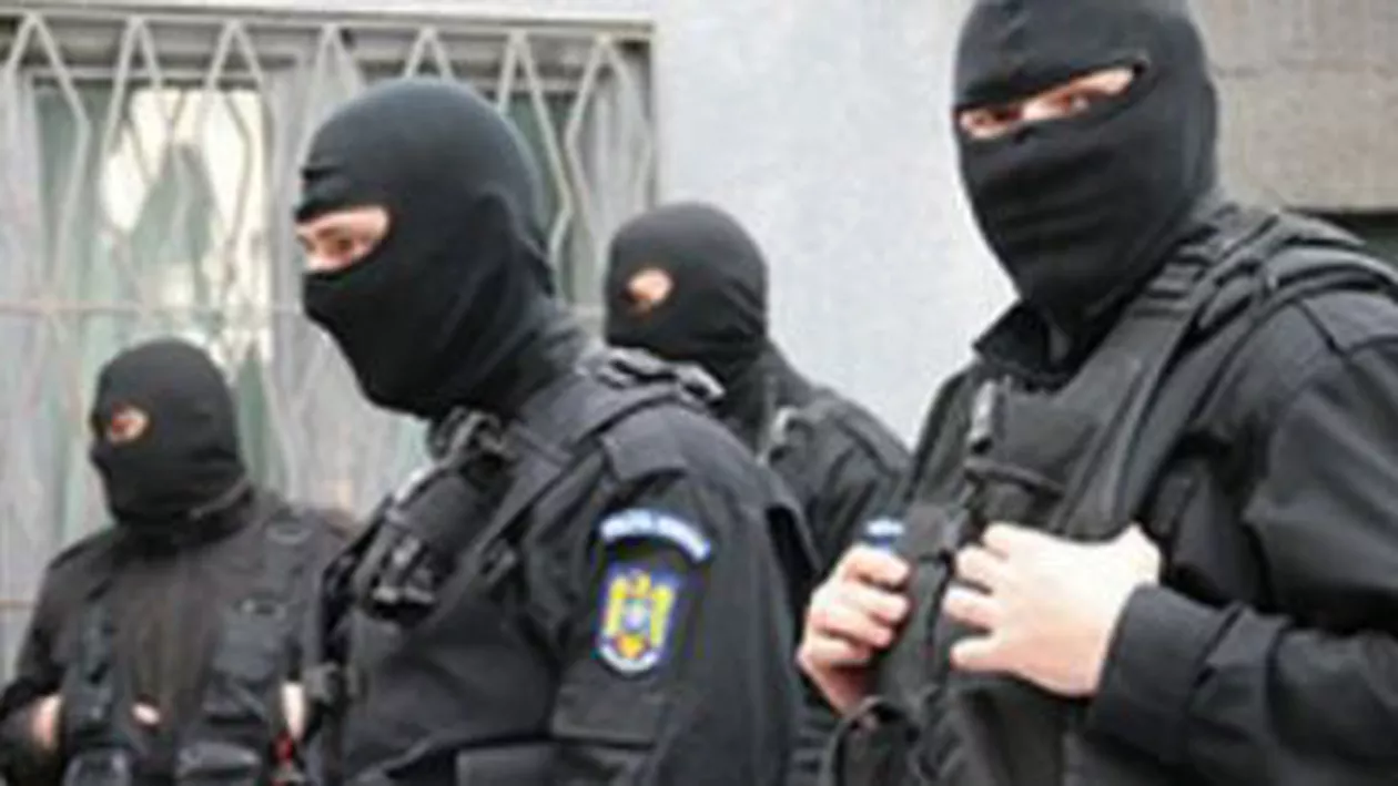 Percheziții în Ilfov și București la o rețea de hoți de locuințe: Prejudiciul se ridică la 150.000 euro