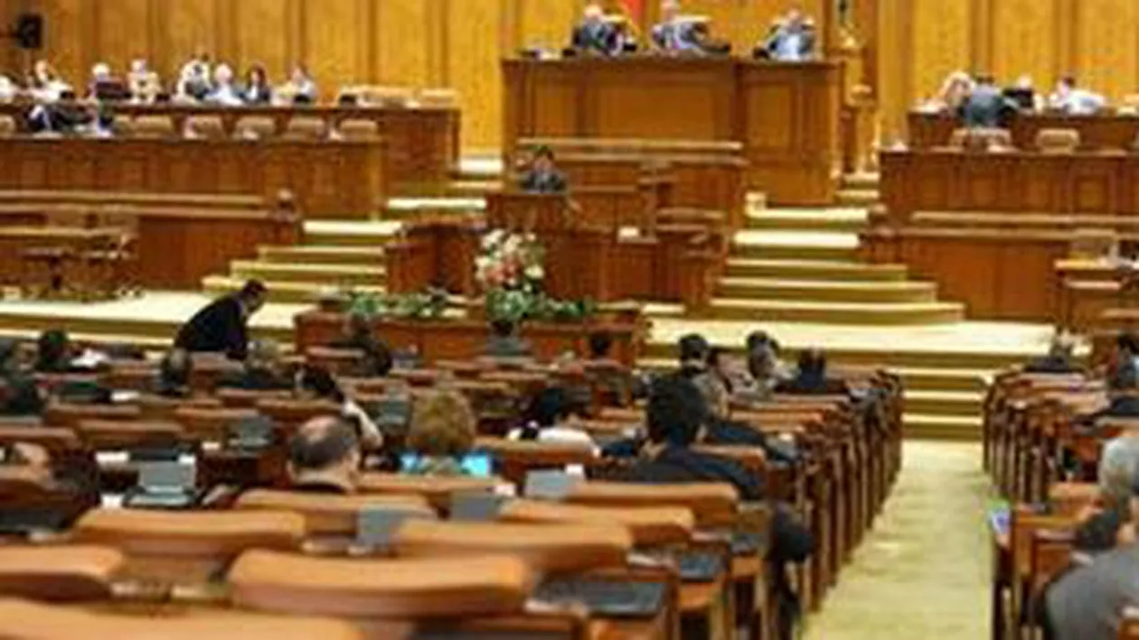 Deputații PDL și PPDD au anunțat depunerea moțiunii simple ”Descentralizarea USL, feudalizarea României”