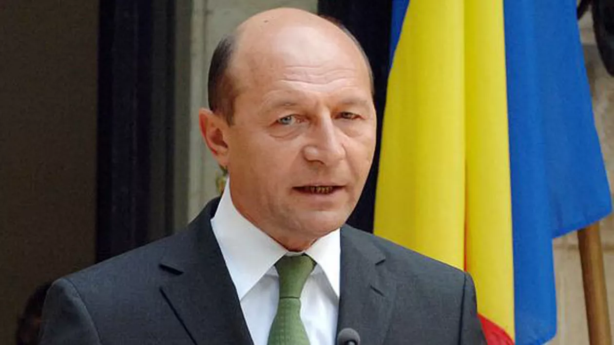 Traian Băsescu, videoconferinţă cu militarii români din Afganistan, Kosovo şi Bosnia-Herţegovina: "Să ne vedem cu bine acasă!"