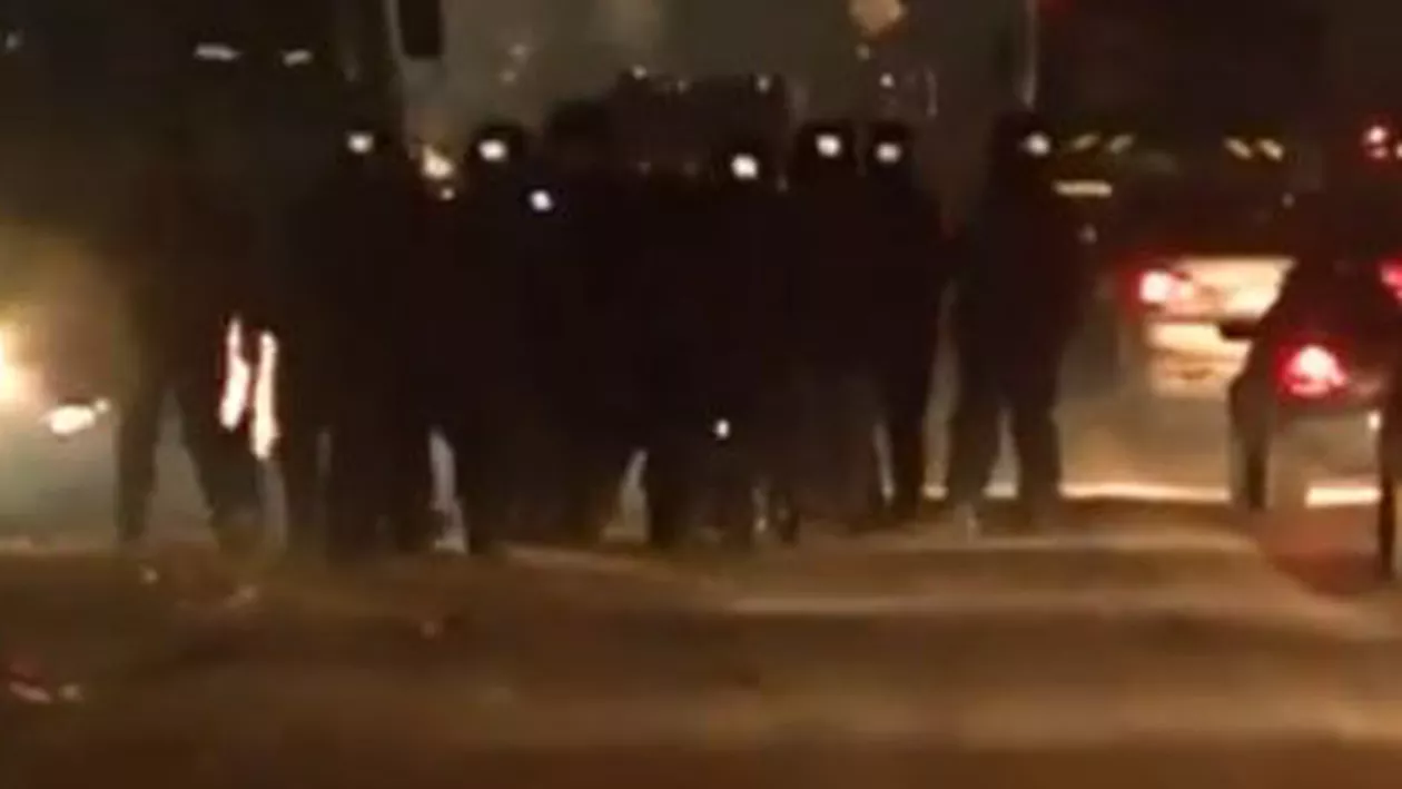 Scandal înainte de meciul Steaua - Petrolul: 1.000 de suporteri ploieșteni au fost întorși din drum pentru că au devenit violenți