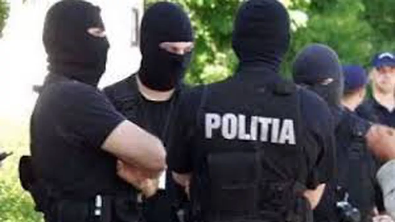 Mafia permiselor auto din Gorj: Un polițist și un subcomisar au fost reținuți pentru luare de mită